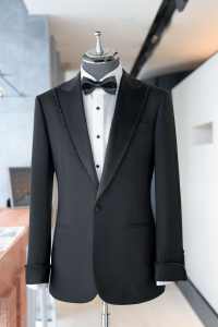 Trajes ajustados de 3 piezas de negocios personalizados, vestido de boda para novio, fiesta, <span class=keywords><strong>ceremonia</strong></span>, esmoquin puro, chaqueta negra hecha a mano - Product Image 3