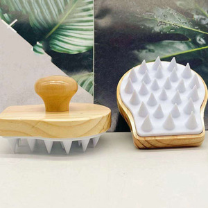 Brosse de massage du cuir chevelu en bois naturel pour <span class=keywords><strong>cheveux</strong></span> humides et <span class=keywords><strong>secs</strong></span> avec tête en silicone souple pour massage du cuir chevelu - Product Image 2