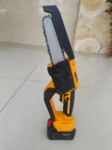 Pequeña herramienta de jardín para el hogar, batería eléctrica portátil, motosierra recargable de mano de litio, Mini sierra de cadena eléctrica con batería - Product Image 2