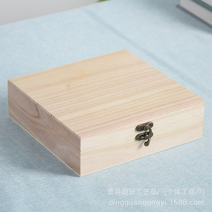 Caja de Madera Cuadrada de Pino con Cerradura, Caja de Madera Maciza Pequeña para Regalos, Manualidades y Almacenamiento - Product Image 1