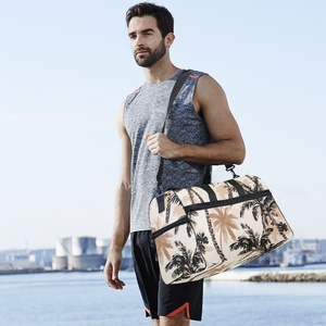 Customizable Fashion Business Duffle Bag Men Women Polyester Waterproof Glitter PU Leather Gym Duffel Travel Bag With Zipper - Product Image 5