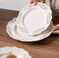 Assiettes à dessert en céramique écologiques, durables, polies, à motifs en relief, ajourées, pour fêtes, mariages, hôtels, vaisselle moderne haut de gamme