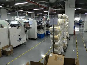 New 2.4G <span class=keywords><strong>Wireless</strong></span> Mô-đun Bộ Chuyển Đổi 2.4G Thu Không Dây Cho Xe Màn Hình Trở Lại Đảo Ngược <span class=keywords><strong>Camera</strong></span> Quan Sát Phía Sau Không Dây <span class=keywords><strong>transmitter</strong></span> - Product Image 3