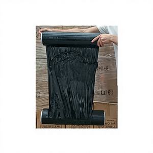 Film étirable industriel noir en PE souple, résistant à l'humidité, à haute résistance à la traction, pour emballage et protection de la confidentialité - Product Image 1