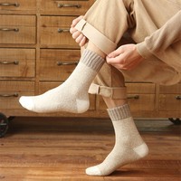 Chaussettes en laine super épaisses pour hommes et femmes, chaussettes thermiques d'hiver, chaussettes de botte rembourrées en tissu éponge résistant, chaussettes douces et confortables pour la cabane