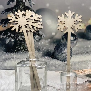 ก้านไม้หอมรูปเกล็ดหิมะสำหรับตกแต่งบ้านและเพิ่มกลิ่นหอม - Product Image 1