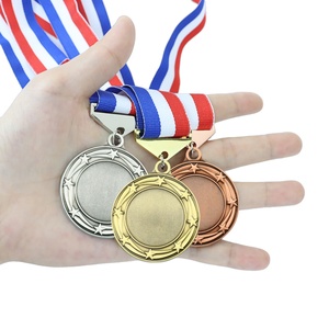 Medallas Deportivas Personalizadas LY de Metal Dorado Pequeñas para Niños, Recuerdos de Running, Natación, Rugby, Anime, para Niños - Product Image 1