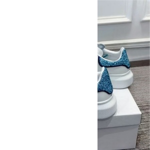 Sneakers de luxe en cuir blanc avec paillettes bleues, chaussures décontractées à lacets bleues brillantes à semelle épaisse - Product Image 3
