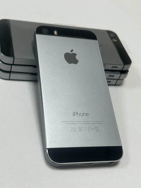 Bulk Used iPhone 5s Original Unlocked A+ Grade, Fully Tested, 16GB/32GB/64GB Cheap Wholesale