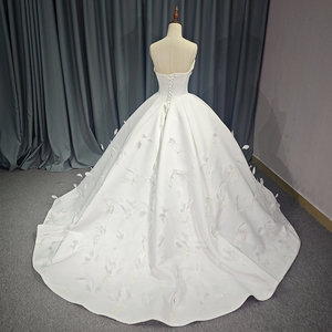 Vestido de novia de lujo con cuello en V y cola larga, estilo princesa, hecho a medida, 1205 - Product Image 4