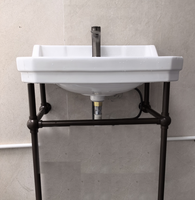 Dernières superbes accessoires de salle de bain en rénovation de salle de bain vanité en fer porte-serviettes en béton évier finition en fer martelé bronze frotté