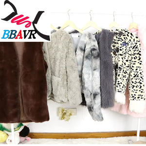 เสื้อโค้ทขนสัตว์มือสอง เสื้อแจ็คเก็ตฤดูหนาวมือสอง เสื้อผ้าฤดูหนาวมือสอง เสื้อผ้ามือสอง ยูเออี - Product Image 5