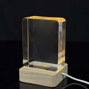 Yüksek Kaliteli Dijital Baskılı Oymalı Boş Kristal Cam Kağıt Ağırlığı Ahşap Işıklı Tabanlı - Product Image 4