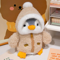 Peluche de Noël artisanale en forme de pingouin avec chapeau