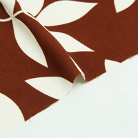 Tissu tissé imprimé Cey 100% polyester fourni comme matière première textile pour la production de vêtements de mode