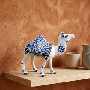 NIRMALA ARTISANAT - Figurine de chameau en métal et poterie bleue artisanale |   Statue décorative à motif floral |   Peint à la main en Inde - Product Image 3