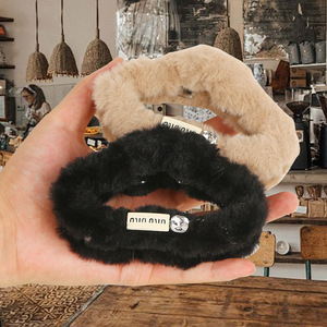Plush Hair <b>Clip</b> Women Autumn Winter Fluffy Claw <b>Clip</b> Casual Headdress Manual Made Guangzhou <b>Spring</b> 2024 - Product Image 2