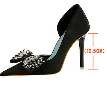 Black / heel 10.5cm