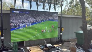 Mur vidéo LED P3.91 4K 500x1000/500x500mm étanche pour extérieur, installation rapide, idéal pour les tournées, festivals et événements en direct - Product Image 4