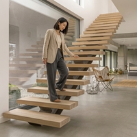 Marches d'escalier modernes en bois massif antidérapantes, finition chêne rouge, pour escalier intérieur d'appartement ou de maison