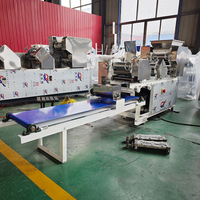 Machine automatique commerciale de fabrication de nouilles fraîches en acier inoxydable, extrudeuse électrique de ramen et d'udon pour restaurant