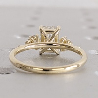 Anillo de Compromiso con Diamante Cultivado en Laboratorio, 2CT, Esmeralda, Engaste en Racimo, Piedras Laterales, Oro Sólido de 10K/14K/18K, Certificado IGI, CVD/HPHT, Personalizado