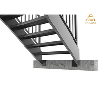 Escalier flottant droit de conception villa, poutre invisible en acier avec marches en bois, garde-corps en verre, escaliers intérieurs