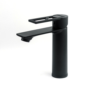 Robinet de lavabo monocommande moderne en alliage de zinc noir, à montage sur plan, avec mitigeur <span class=keywords><strong>eau</strong></span> chaude et froide et cartouche céramique - Product Image 1