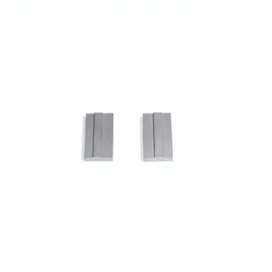 Bloque de Carburo de Tungsteno Ranurado - Antideslizante, Resistente al Desgaste para Mordazas de Máquinas Herramienta e Insertos de Pinzas - Product Image 1