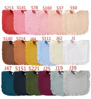 Bavoir bandana doux et neuf pour bébé, 100% coton mousseline, blanc, à volants, bouton, écologique, antibactérien, floral, respirant