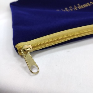 Personalized big blue <span class=keywords><strong>velvet</strong></span> lined Satin pouch zipper with embroidery Logo - Product Image 4