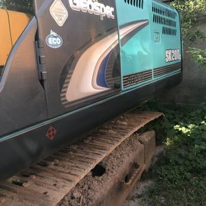 รถขุดมือสอง Kobelco SK200 20 ตัน ประสิทธิภาพดี รถขุดไฮดรอลิกแบบตีนตะขาบ SK115 มีสินค้าในสต็อก พร้อมจัดส่งทั่วโลก - Product Image 5