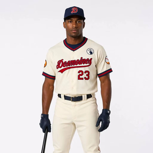 Retro Custom Cream Baseball Jersey Premium Mesh Ademend Knoopsluiting Softbaluniform Aangepaste Naam Nummer Volledige Sublimatie OEM - Product Image 1