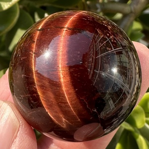 Venta al por Mayor de Piedras Preciosas de Ojo de Tigre Rojo Natural Pulido de Alta Calidad, Cristal Ecológico de Forma Irregular para Decoración - Product Image 3