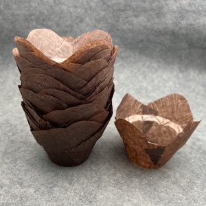 ถาดคัพเค้กแบบใช้แล้วทิ้ง,พิมพ์ลายดอกบัวมัฟฟินสีน้ำตาล - Product Image 1