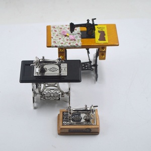 Tỷ Lệ 1:12 Máy May Gỗ Kim Loại + Kéo Nhà Búp Bê Thu Nhỏ - Product Image 2