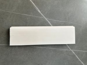 Zócalo de Pared y Piso DG-6017 de Alta Durabilidad y Fácil Instalación, Moldura de Zócalo Blanco para Hotel, en Venta - Product Image 4