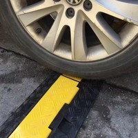 Protection de câble robuste pour extérieur, rampe en caoutchouc pour câble de sol, protège-câble en plastique, protège-câble, 1 canal, rétrécisseur de vitesse