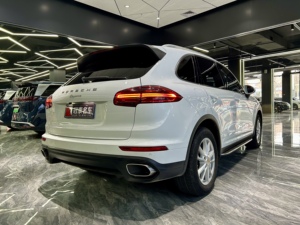 Porsche <span class=keywords><strong>Cayenne</strong></span> 2016 Euro IV 3.0T Turbo, cuir foncé, jantes R18, conduite à gauche, essence, SUV, exporté à bas <span class=keywords><strong>prix</strong></span> - Product Image 5