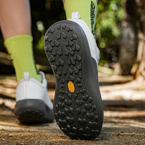 Logo personnalisé Marathon hommes chaussures de course respirant maille décontracté hommes baskets Zapatillas Hombre personnalisé hommes chaussures de course décontractées - Product Image 3