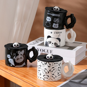 Tasse en céramique Panda mignon avec couvercle écologique <span class=keywords><strong>Internet</strong></span> célébrité Couple tasse petit déjeuner eau cadeau tasse <span class=keywords><strong>pour</strong></span> filles comprend cuillère accessoire - Product Image 1