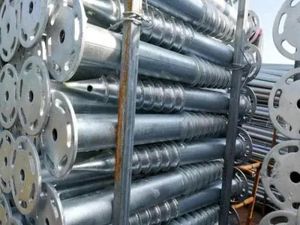 Pilotes Helicoidales de Acero Profesionales al por Mayor para Sistemas de Montaje Solar, Anclajes, Pernos, Tornillos Solares, Cimentación en Tierra, Galvanizados en Caliente - Product Image 2