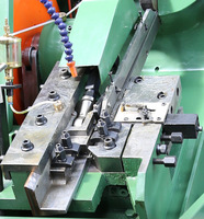 Presse à riveter automatique CNC certifiée CE 3-12mm de diamètre 150 pièces/min vis semi-tubulaire faisant la machine roulement moteur moteur pour métal