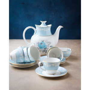 Service à café en porcelaine anglaise bohème luxueuse en bleu clair, comprenant des assiettes en céramique, des tasses, de la vaisselle, un ensemble de salle à manger - Product Image 1