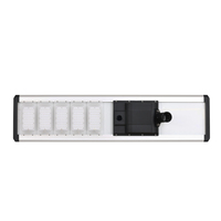 Lampadaire solaire LED extérieur 150W 190LM/W Gestion intelligente de l'énergie Indice de protection IP66 Construction en alliage d'aluminium Garantie de 3 ans