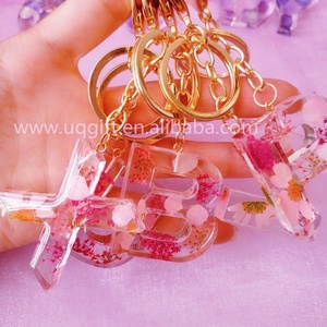 <span class=keywords><strong>Porte</strong></span>-clés personnalisé en résine transparente avec fleur naturelle et initiale, breloque à pompon, souvenir, promotion, cadeau - Product Image 4