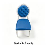 Chaise de salle à manger capitonnée à boutons, dossier rond, cadre blanc, en similicuir bleu, style Louis français, pour restaurant et mariage