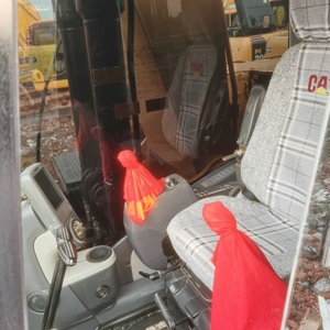 Excavadoras Usadas 323D2 323D 320D Modelo 2018, Peso Operativo de 23 Toneladas, Potencia de 110 kW, Alta Eficiencia y Durabilidad, en Venta - Product Image 6
