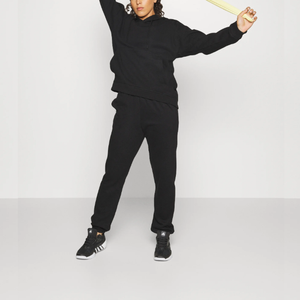 Sweat-shirt pour femme confortable toute la journée, conçu pour un usage quotidien, offrant une sensation de confort, une coupe décontractée, facile à superposer et un style de vie décontracté - Product Image 3