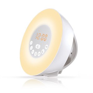 Réveil intelligent avec lumière ambiante LED, commande tactile, forme circulaire, batterie intégrée, fonction radio - Product Image 1